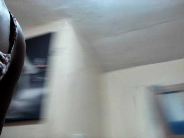 Sexyshanty live cam on BongaCams