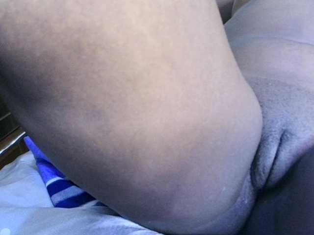 Sexyshanty live cam on BongaCams