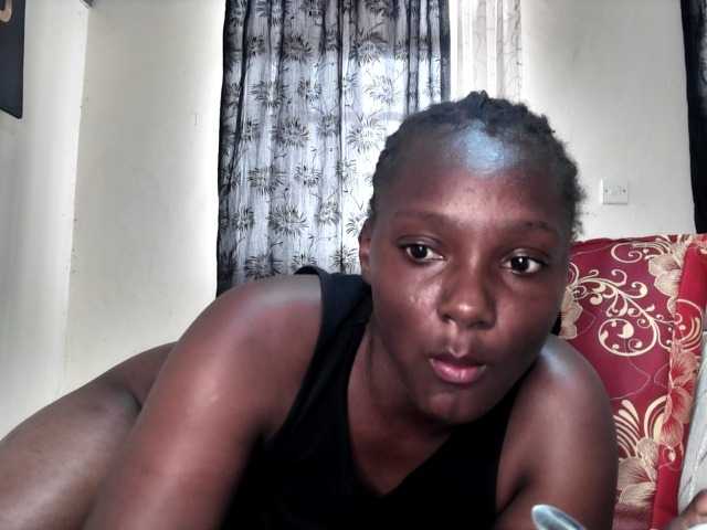 Sexyshanty live cam on BongaCams