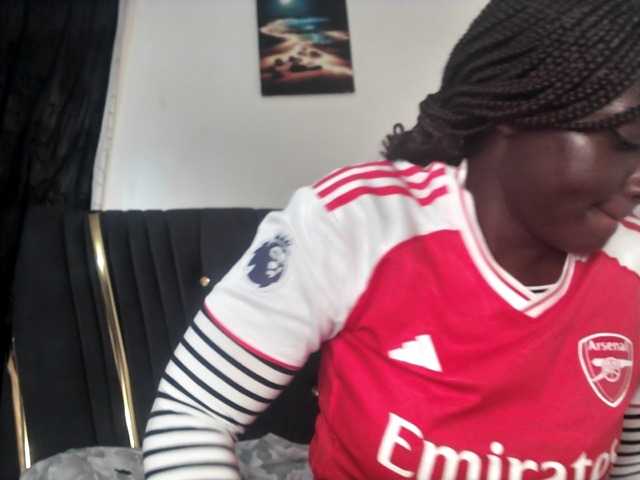 Sexyshanty live cam on BongaCams
