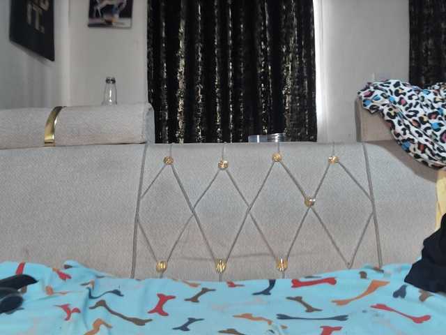 Sexyshanty live cam on BongaCams