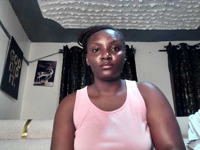 Sexyshanty live cam preview