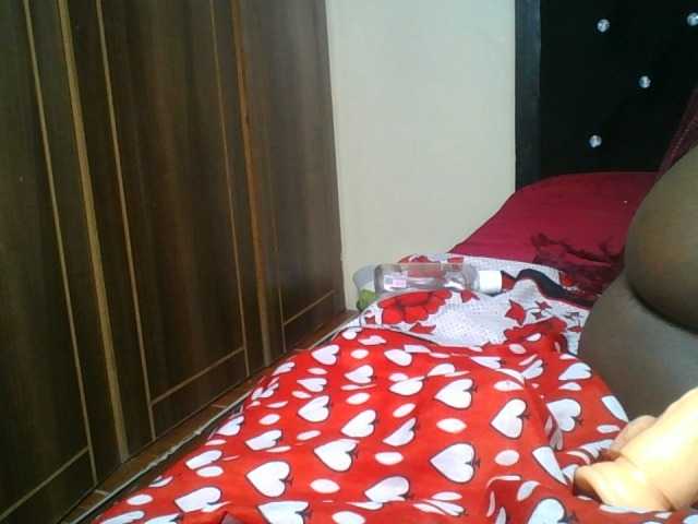 Sexyshanty live cam on BongaCams