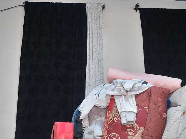 Sexyshanty live cam on BongaCams