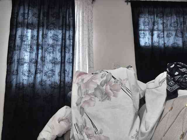 Sexyshanty webcam