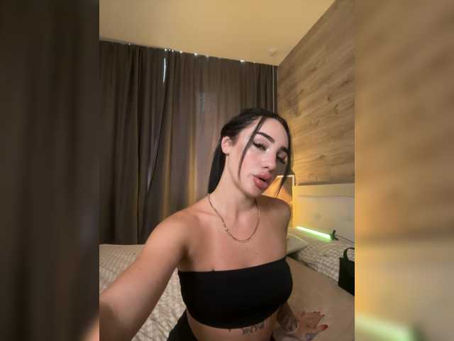 aminavelvet live sex