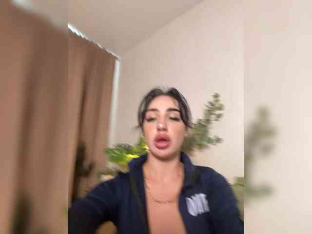 AminaVelvet webcam