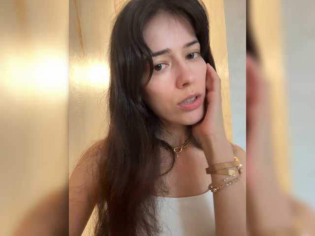 Sex chat gratuit in direct cu YourBella pe BongaCams