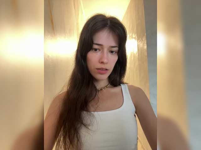 Sex chat gratuit in direct cu YourBella pe BongaCams