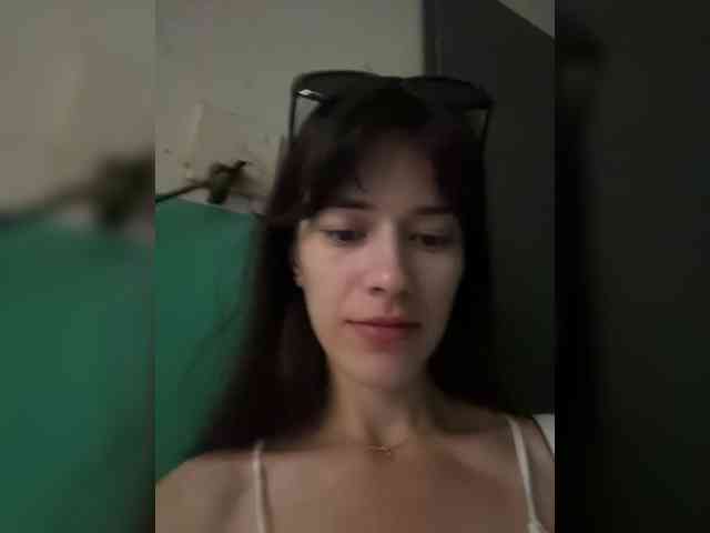 YourBella webcam