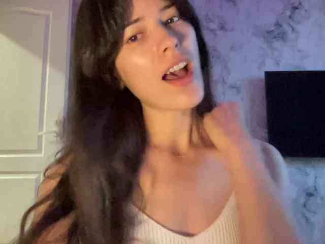 YourBella webcam