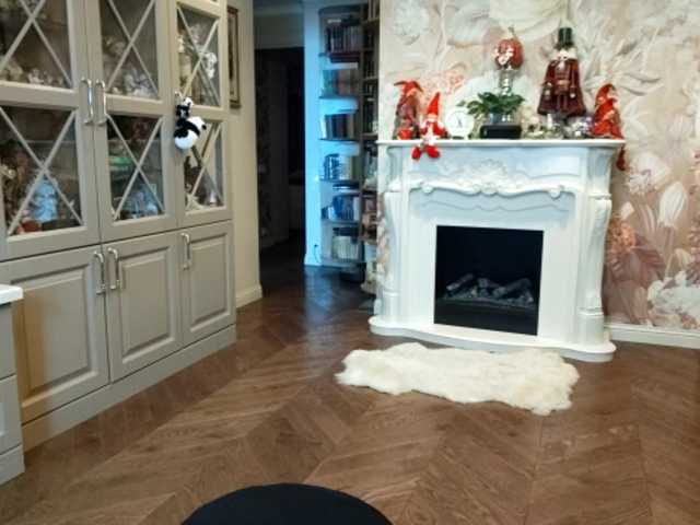 ElenaKeel live webcam show