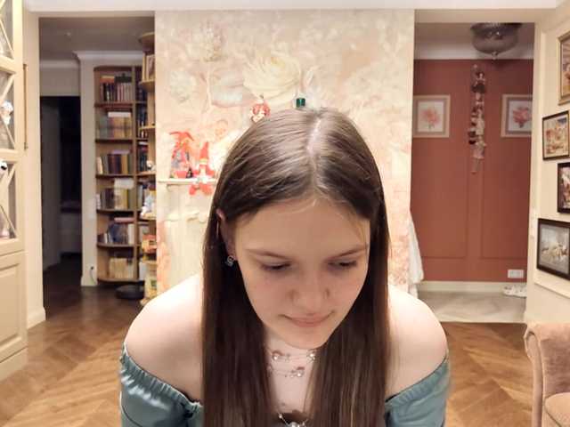 ElenaKeel live cam on BongaCams