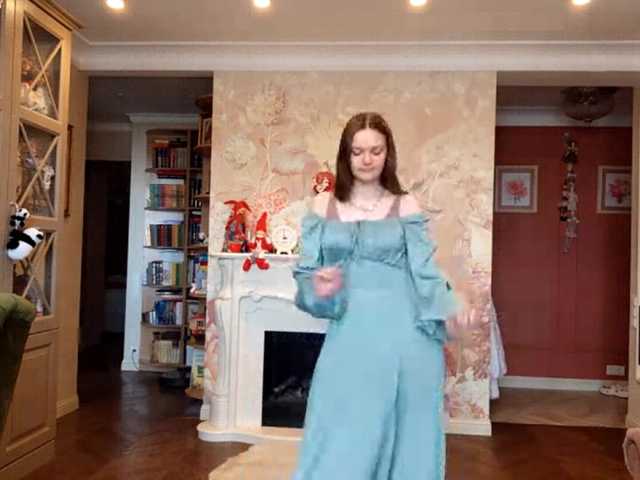 ElenaKeel live cam on BongaCams