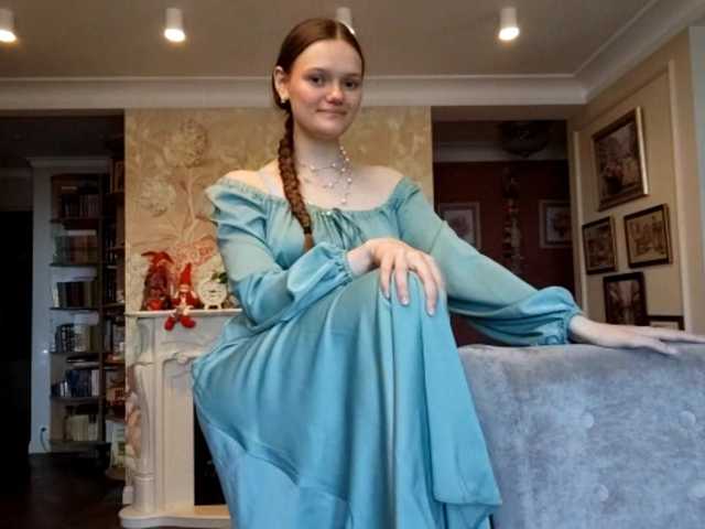 ElenaKeel live cam on BongaCams