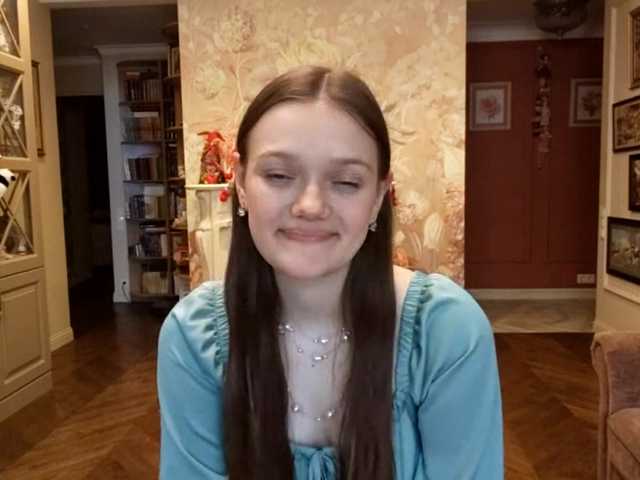 ElenaKeel live cam on BongaCams