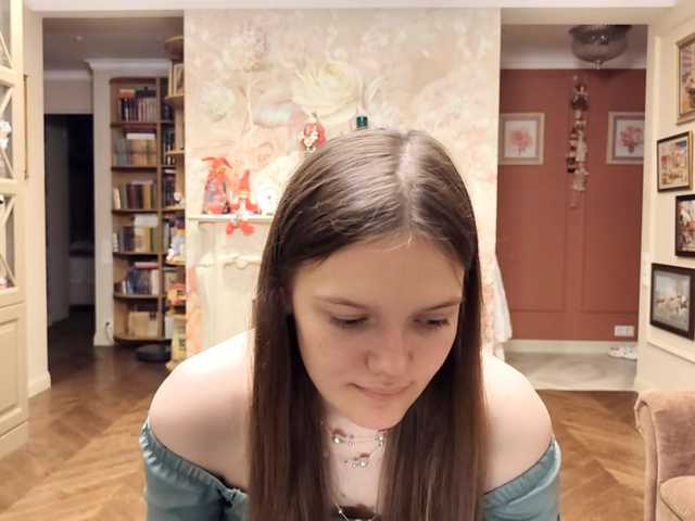 ElenaKeel live cam on BongaCams