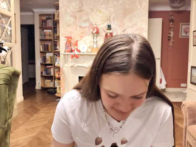 ElenaKeel live cam on BongaCams