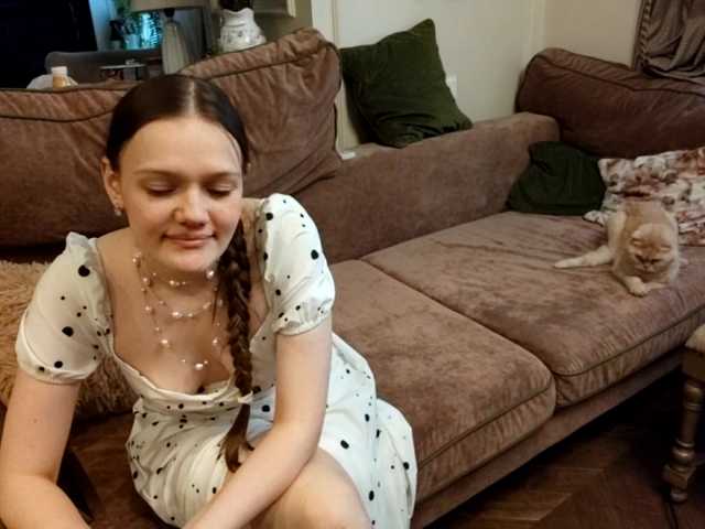 ElenaKeel live cam on BongaCams