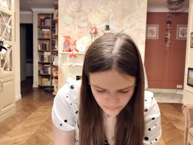 ElenaKeel live cam on BongaCams