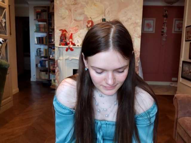 ElenaKeel live cam on BongaCams