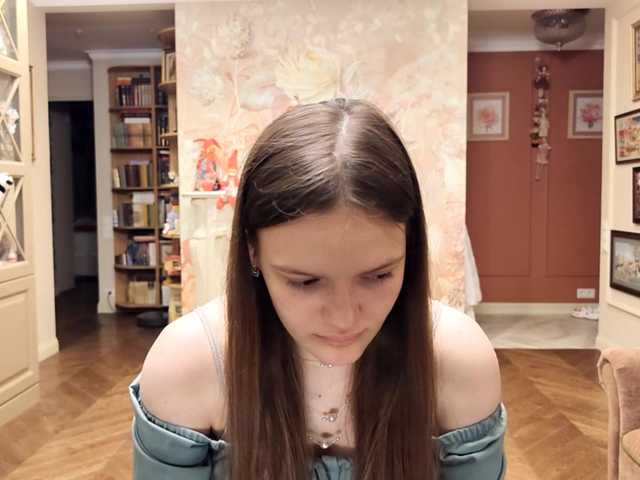 ElenaKeel live cam on BongaCams