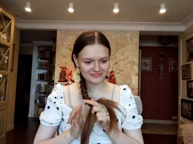 ElenaKeel live cam on BongaCams