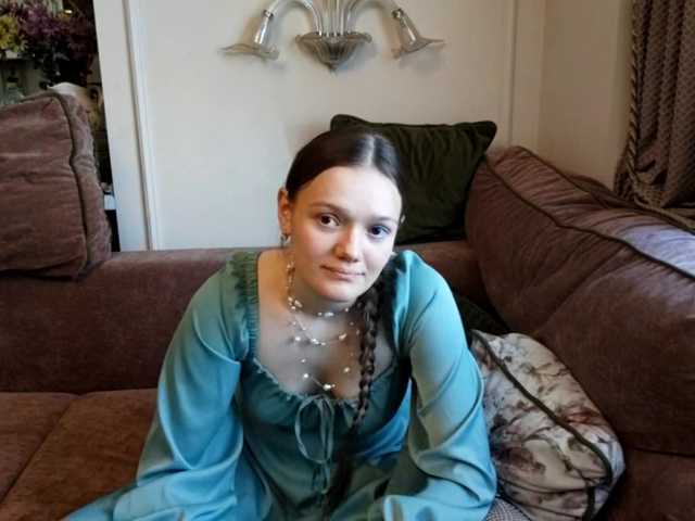 ElenaKeel live cam on BongaCams