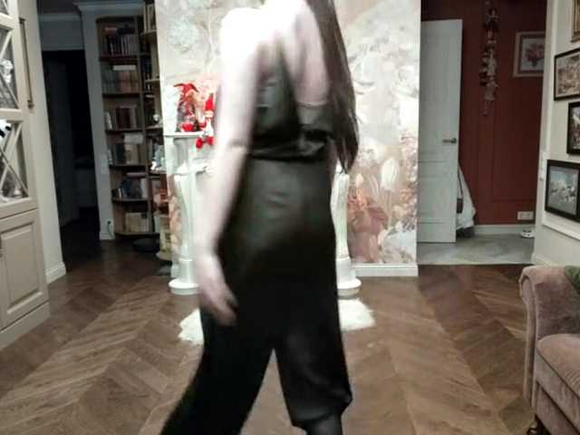 ElenaKeel live cam on BongaCams