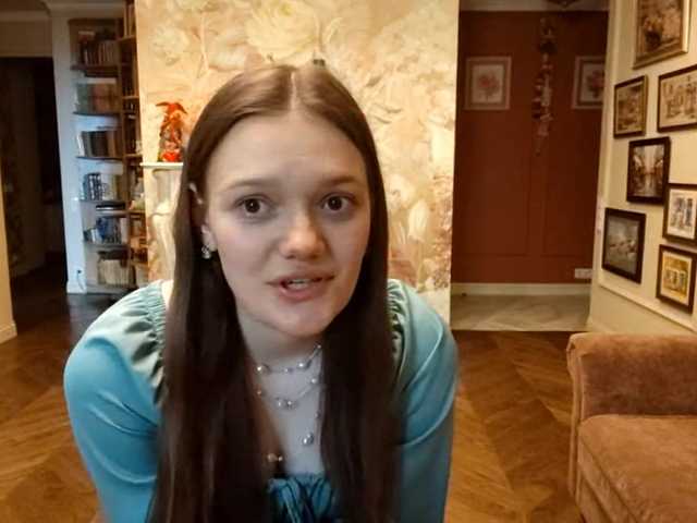 ElenaKeel live cam on BongaCams
