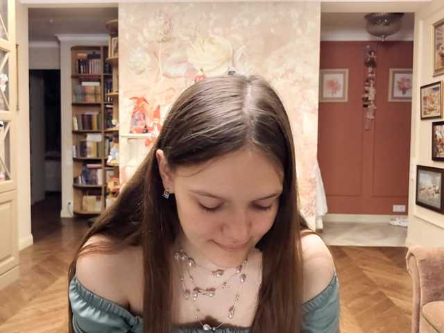 ElenaKeel live cam on BongaCams