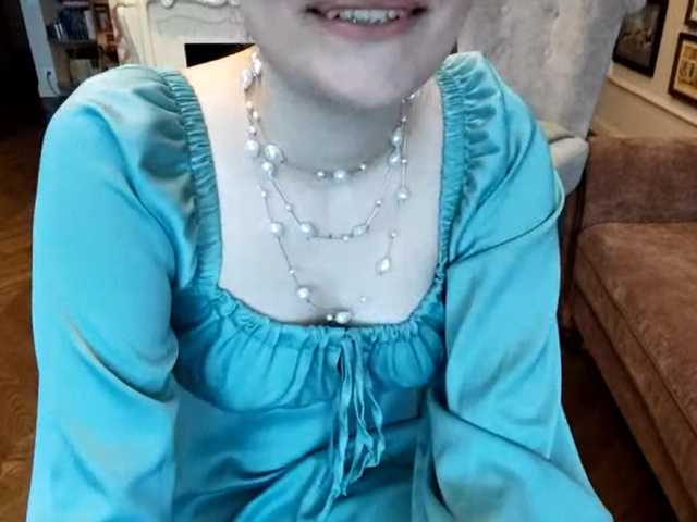 ElenaKeel live cam on BongaCams