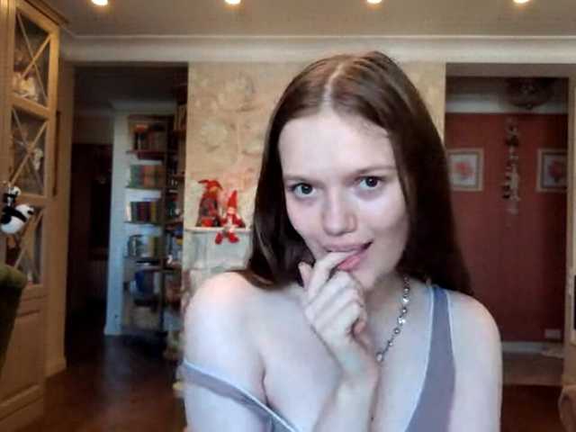 ElenaKeel live cam on BongaCams