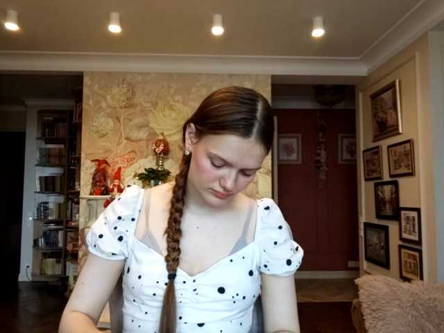 ElenaKeel live cam on BongaCams