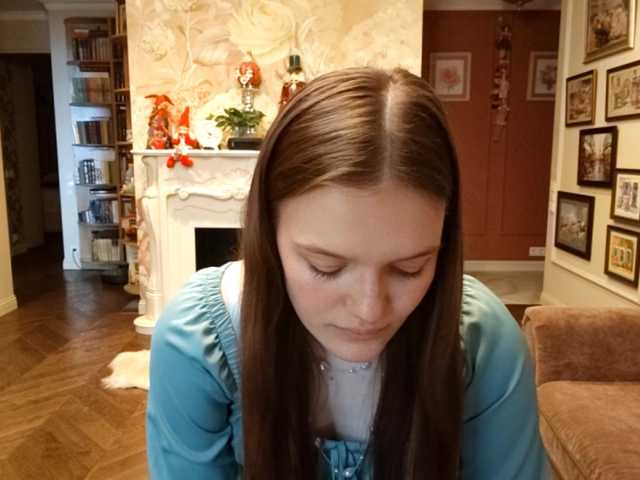 ElenaKeel live cam on BongaCams