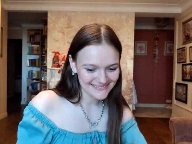 ElenaKeel live cam on BongaCams