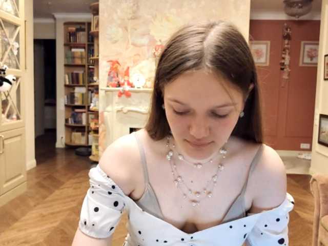 ElenaKeel live cam on BongaCams