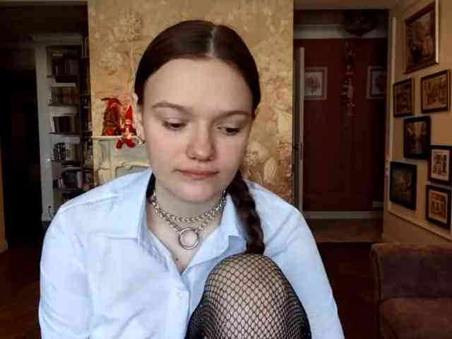 Modèle: ElenaKeel