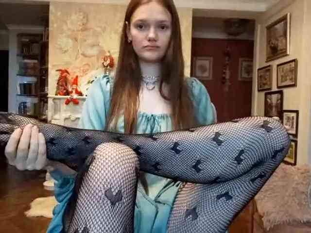 ElenaKeel webcam
