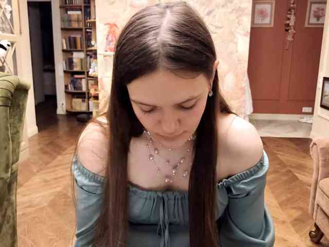 Modèle: ElenaKeel