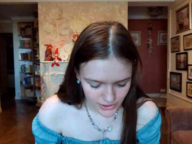 ElenaKeel webcam