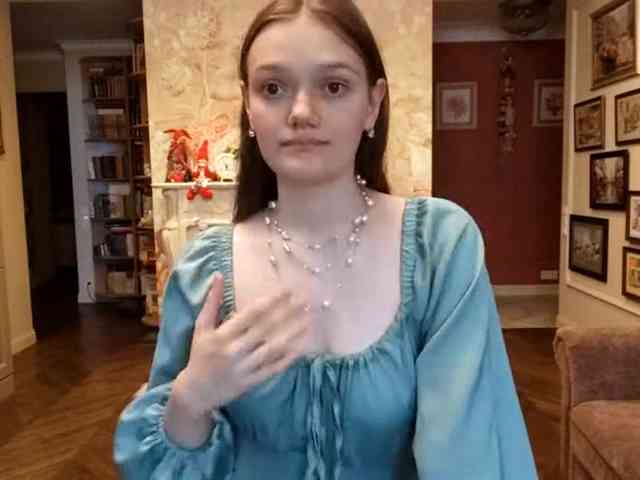Modèle: ElenaKeel