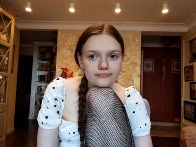 Modèle: ElenaKeel