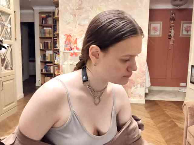 Modèle: ElenaKeel