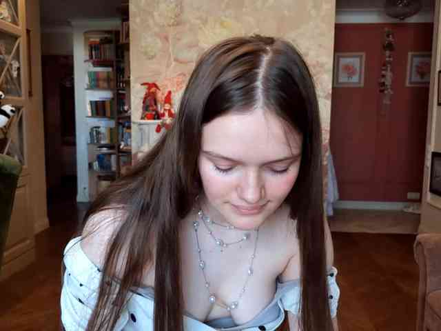Modèle: ElenaKeel
