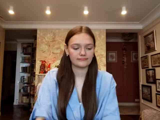 Modèle: ElenaKeel