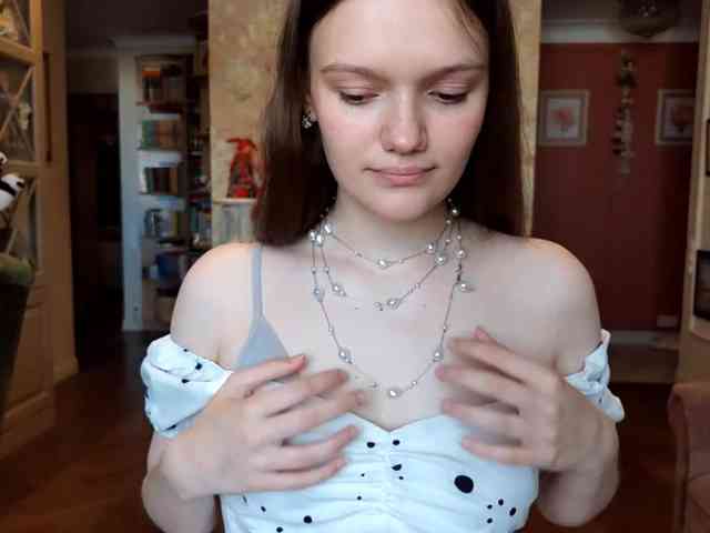 Modèle: ElenaKeel