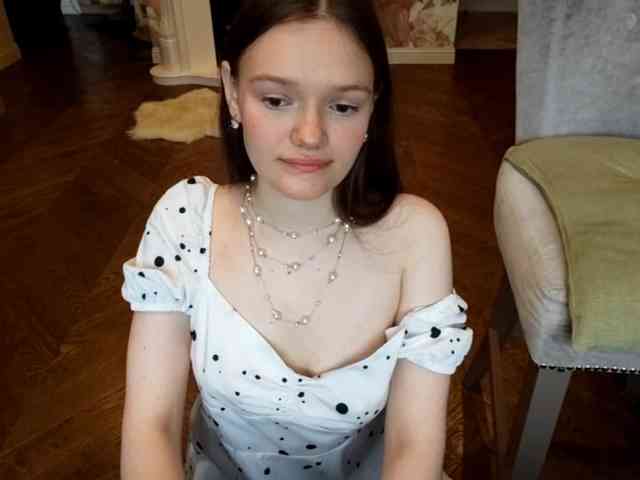 ElenaKeel webcam
