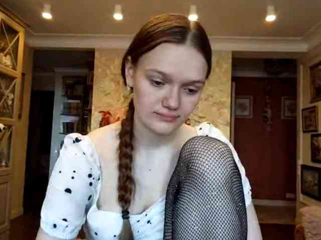 Modèle: ElenaKeel