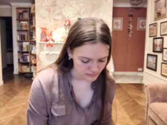 Modèle: ElenaKeel